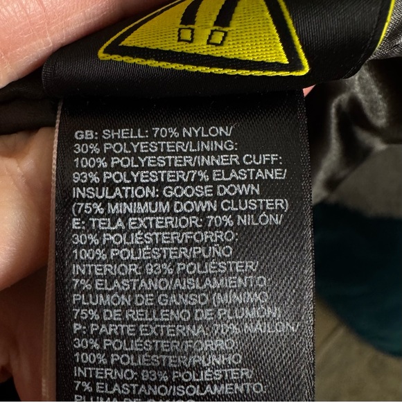 The North Face Women's Large Gray Silver Winter Coat - Picture 11 of 13